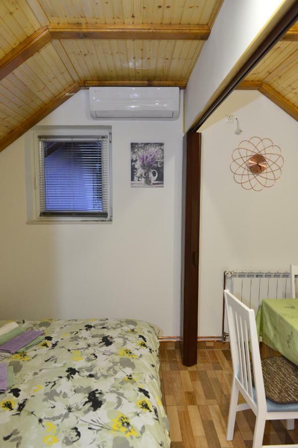 Apartmani Miscevic Josipdol Kültér fotó